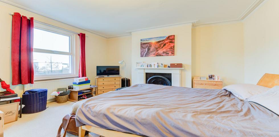 			3 Bedroom, 1 bath, 1 reception Flat			 Randolph Gardens, Maida Vale